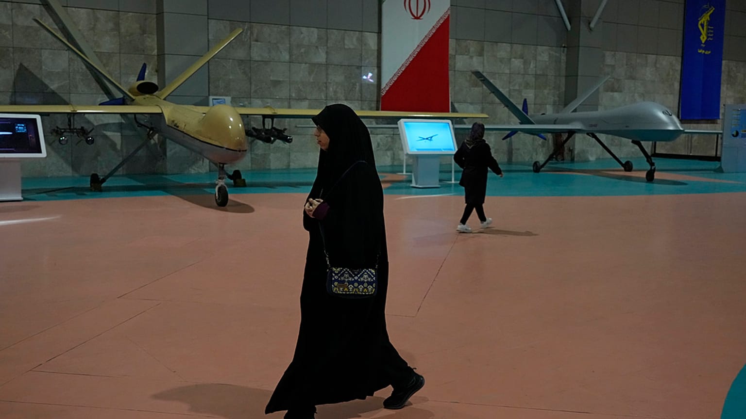 Misiles de fabricación iraní en Teherán
