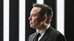Elon Musk, Diretor Executivo da Tesla, participa na inauguração da fábrica da Tesla em Berlim Brandenburg, em Gruenheide, Alemanha, 22 de março de 2022