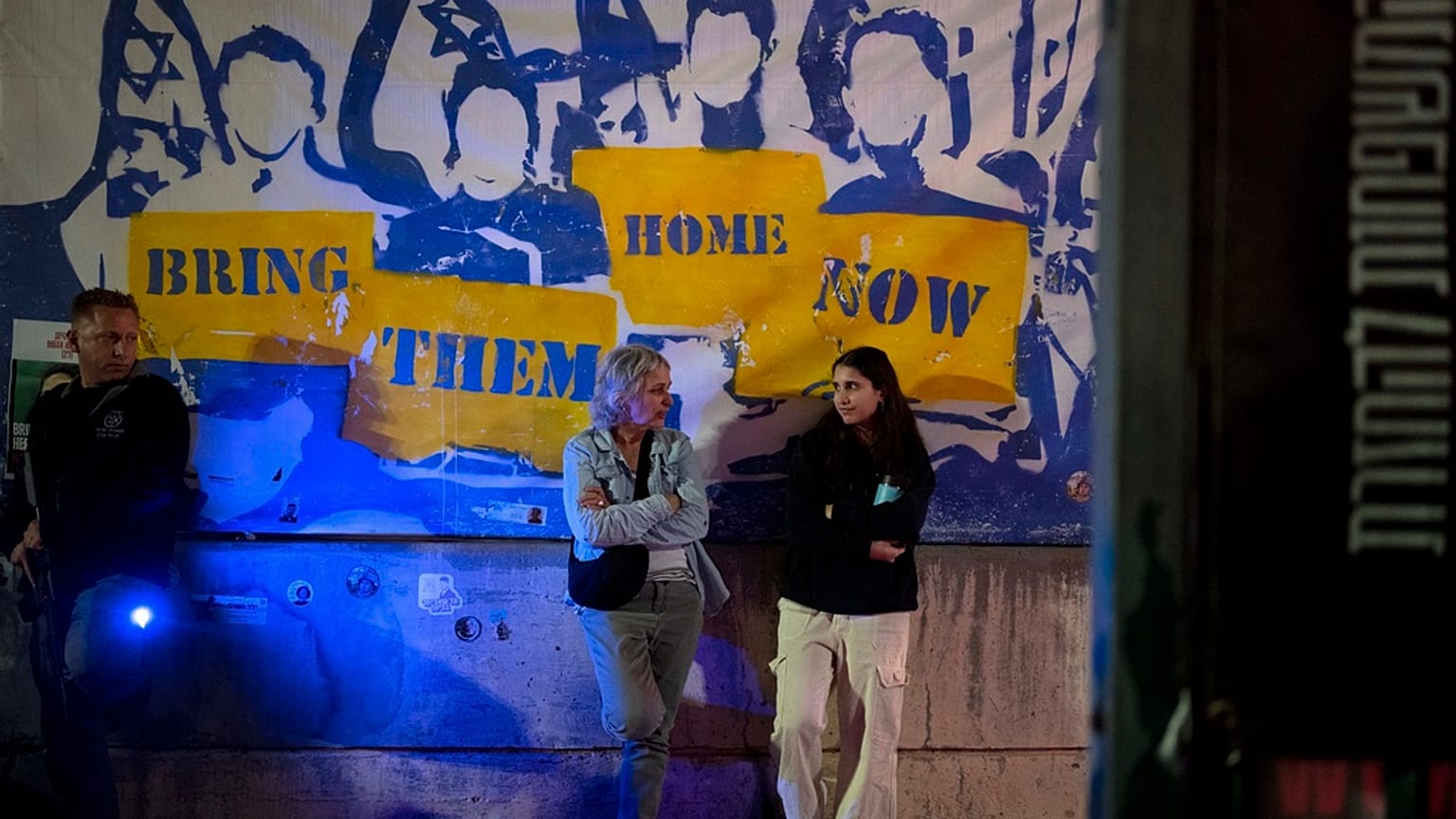 A túszok szabadon engedéséért szervezett demonstrációra készülnek Tel Avivban 