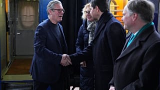 Starmer arriva a Kiev