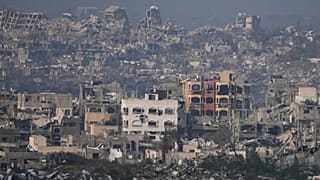 Los bombardeos israelíes han destruido edificios en la Franja de Gaza