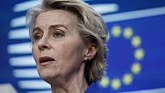 Avrupa Komisyonu Başkanı Ursula von der Leyen, 19 Aralık 2024 Perşembe günü Brüksel'de düzenlenen AB zirvesinin sonunda bir basın toplantısında konuştu.