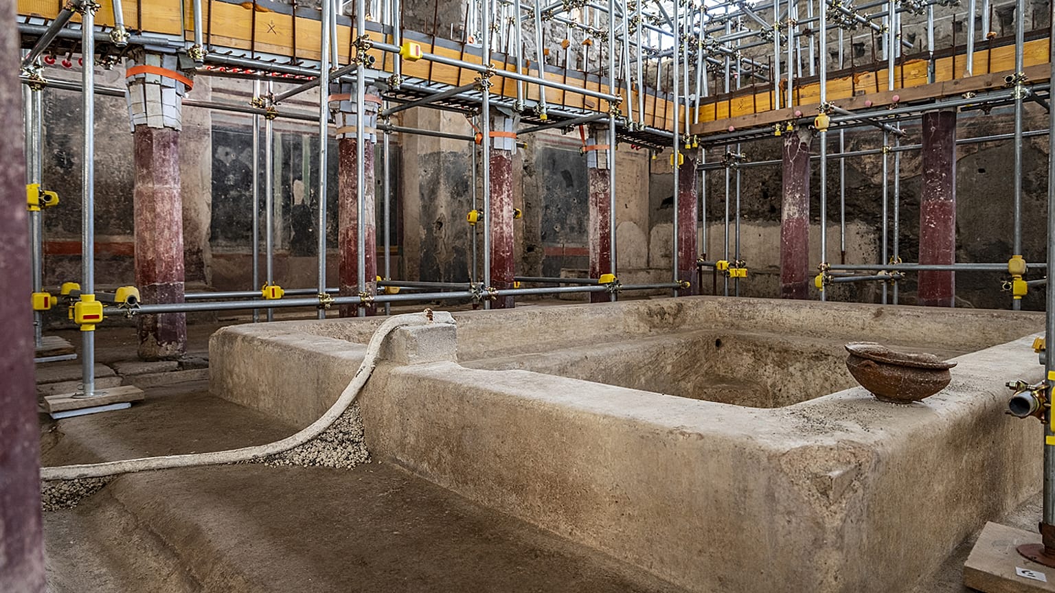 Péristyle du Frigidarium, Régio IX 