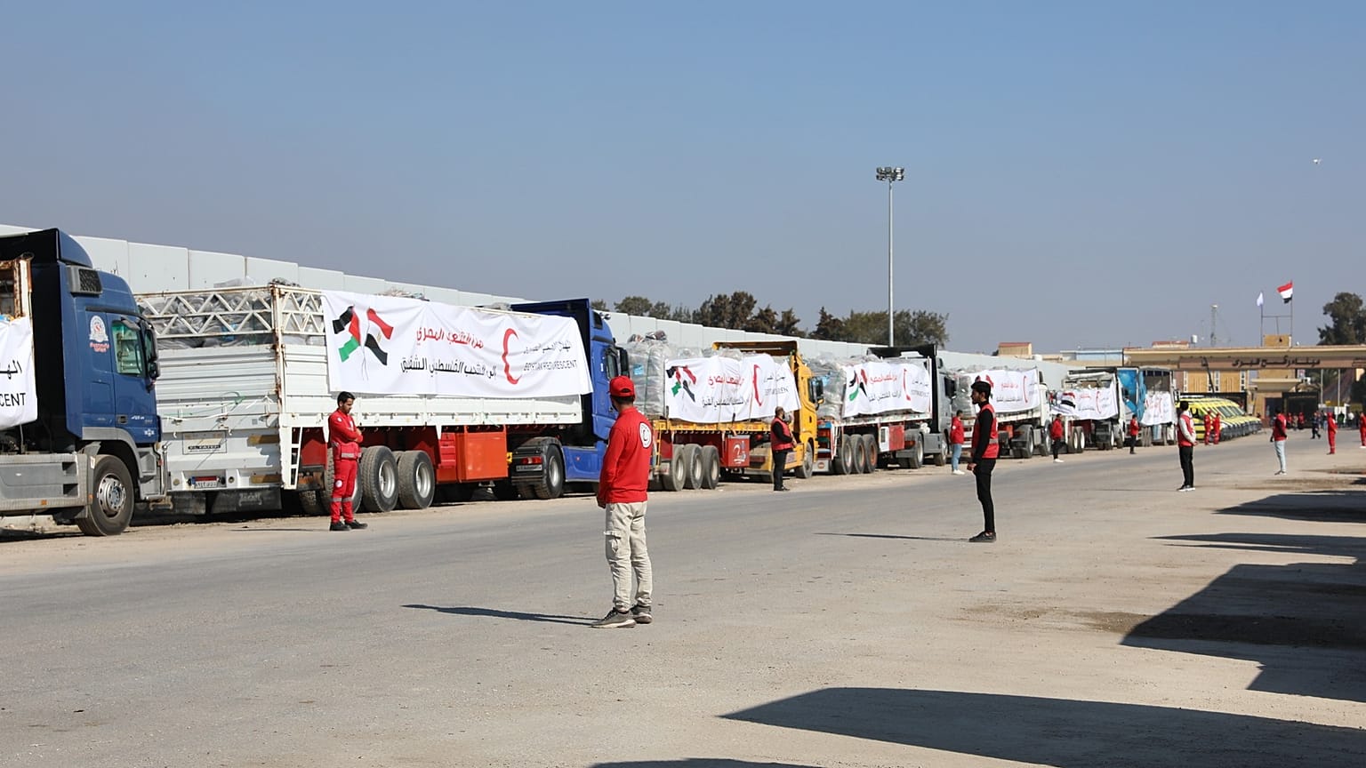 مصر تتحرك لتقديم الدعم الإنساني والطبي فور سريان الاتفاق عبر معبر رفح