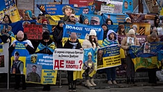 Manifestación en Kiev para exigir la liberación de los prisioneros de guerra ucranianos cautivos en Rusia, el 18 de enero de 2025.