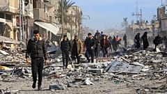 Geflüchtete Palästinenser kehren nach Beginn der Waffenruhe im Gazastreifen zurück, Sonntag, 19.1.2025