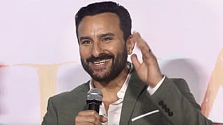 ARŞİV - Bollywood oyuncusu Saif Ali Khan, Hindistan'ın Mumbai kentinde Tanhaji filminin lansmanına katıldı, 19 Kasım 2019.