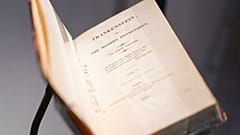 Mary Shelley'nin Frankenstein adlı eserinin ilk baskısı, Christie's'de Klasik Hafta kapsamında 250.000-350.000 sterlin tahmini fiyatla açık artırmaya çıktı, 29 Kasım 2024.