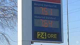 Οι Ρουμάνοι οδηγοί ταξιδεύουν στη Βουλγαρία για φθηνότερα καύσιμα μετά την ένταξη των χωρών στη Σένγκεν. Giurgiu, Ρουμανία. 19 Ιανουαρίου 2025.