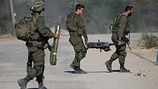 A megállapodás értelmében az izraeli hadsereg fokozatosan kezd kivonulni a Gázai övezetből
