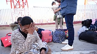 اندوه مهاجران از حذف اپلیکیشن وقت مصاحبه برای ورود به آمریکا