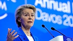 Ursula von der Leyen, az Európai Bizottság elnöke a Világgazdasági Fórum 55. davosi találkozóján 2025. január 21-én.