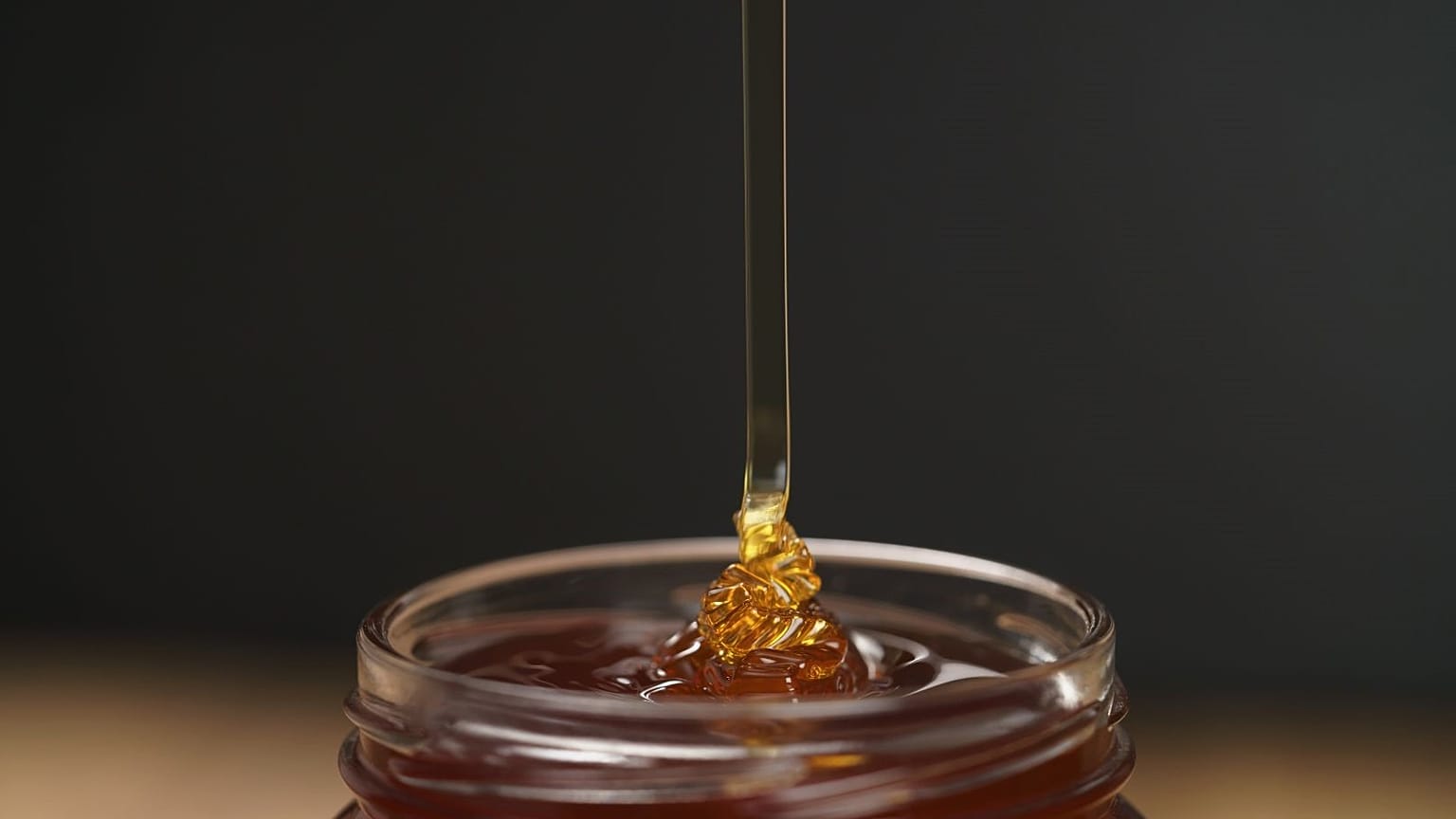Esta droga é uma mistura de mel com medicamentos para a disfunção erétil. 