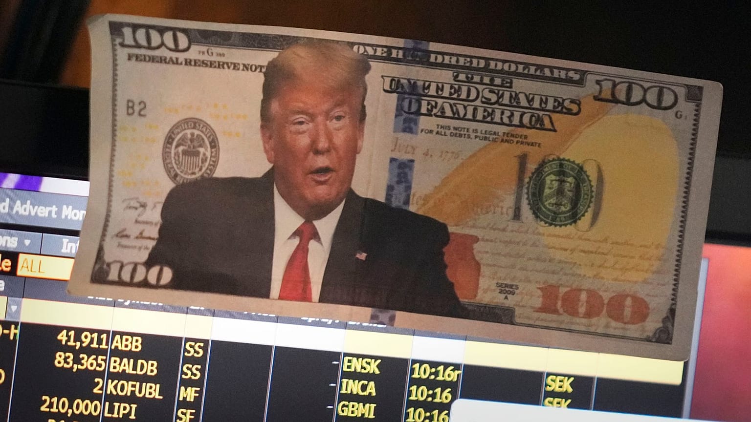 ترامپ و دلار