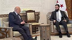 Katim Khan ICC főügyész Ahmad al-Sharaa vendégeként, 