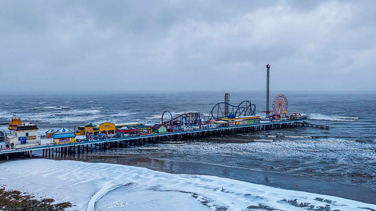 Eisiges Wetter in den USA: Strände werden zu Winterlandschaften