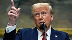 ABD Başkanı Donald Trump Beyaz Saray'da konuşma yaparken, 21 Ocak 2025