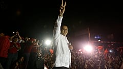 Mauricio Funes bir mitingde, 15 Mart 2009