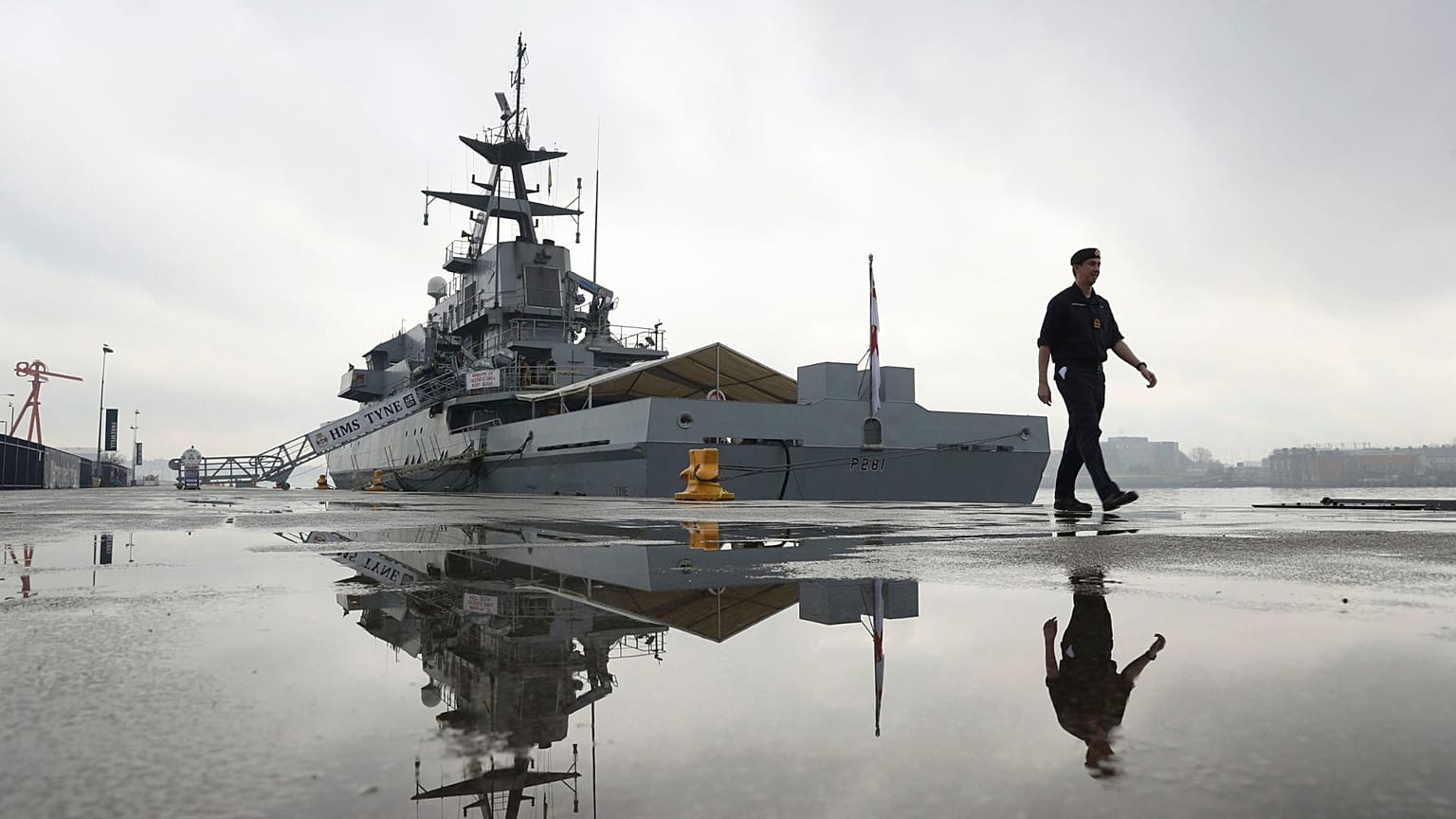 HMS Tyne, 22 Kasım 2018 tarihinde İngiltere'nin kuzeydoğusundaki Tyneside'da rıhtımda