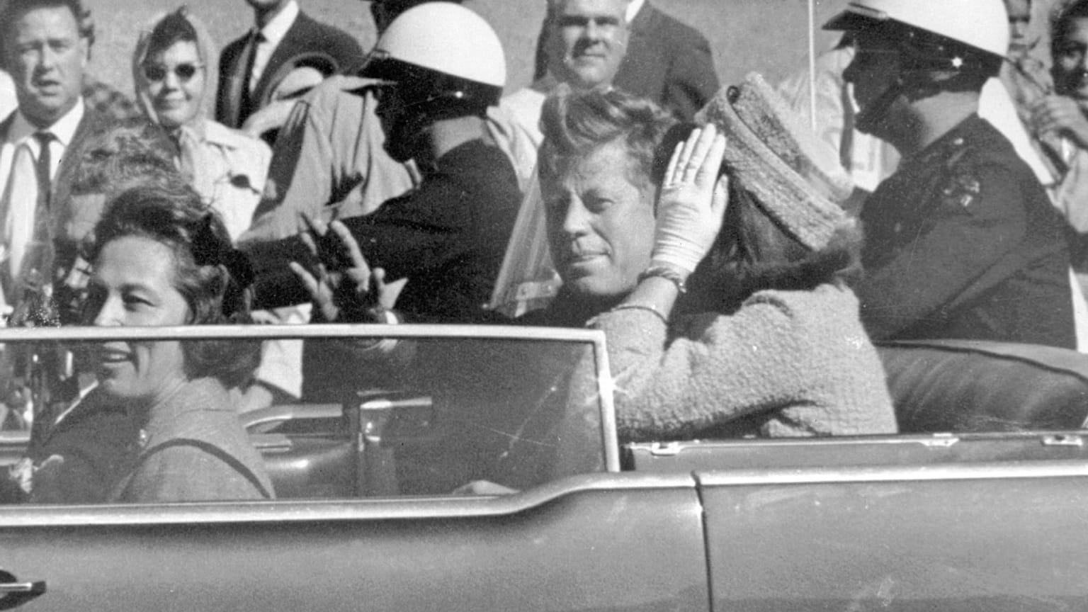 John F Kennedy a merénylet napján, Dallasban