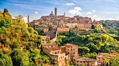 Veduta aerea di Siena, Italia, dove ha sede la banca italiana Monte dei Paschi di Siena.