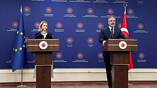 AB Dış Politika Şefi Kaja Kallas (solda) ve Dışişleri Bakanı Hakan Fidan, 24 Ocak 2025 Cuma günü Ankara'daki Dışişleri Bakanlığı yerleşkesinde görüntüleniyor