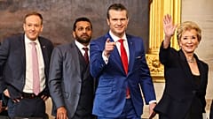 از چپ به راست: لی زلدین، نامزد آژانس حفاظت از محیط زیست؛ کش پاتل، نامزد مدیر اف‌بی‌آی؛ پیت هگسث، وزیر دفاع؛ و لیندا مک ماهون، نامزد وزیر آموزش و پرورش پس از مراسم تحلیف ترامپ