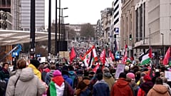 Tausende marschieren durch die Straßen von Brüssel und fordern einen dauerhaften Waffenstillstand im Gazastreifen.