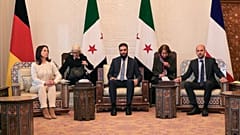 ، رئيس هيئة تحرير الشام أحمد الشرع يلتقي بوزير الخارجية الألماني أنالينا بايربوك  ووزير الخارجية الفرنسي جان نويل بارو، في دمشق، سوريا، ا