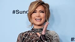 جينيفر لوبيز، بطلة فيلم ”قبلة المرأة العنكبوت“، خلال العرض الأول للفيلم خلال مهرجان سندانس السينمائي يوم الأحد 26 يناير 2025، في بارك سيتي، يوتا.
