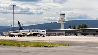Ryanair ha ritirato 800.000 posti dagli aeroporti regionali spagnoli in seguito a una polemica sulle tariffe.