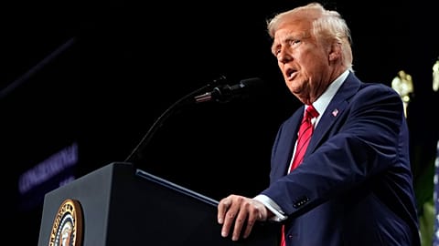 Donald Trump elnök beszédet mond a 2025 ház republikánus képviselői konferenciájának vacsoráján a Trump National Doral Miami-ban, Doralban.