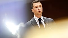 Jordan Bardella στο Ευρωπαϊκό Κοινοβούλιο. 