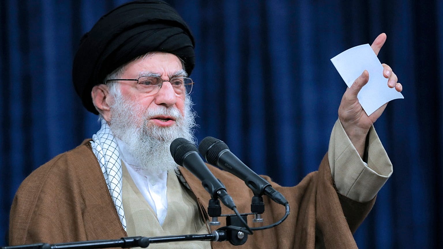 المرشد الأعلى الإيراني آية الله علي خامنئي خلال اجتماع في طهران، إيران، الأربعاء 11 ديسمبر 2024.