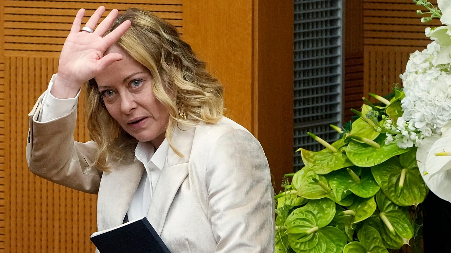 Georgia Meloni et trois membres de son gouvernement font l’objet d’une enquête après le renvoi vers Tripoli d’un responsable libyen recherché par la CPI.