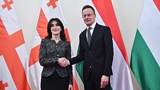 Maka Botchorishvili grúz külügyminiszter Szijjártó Péter magyar külügyminiszterrel 2024. decemberében