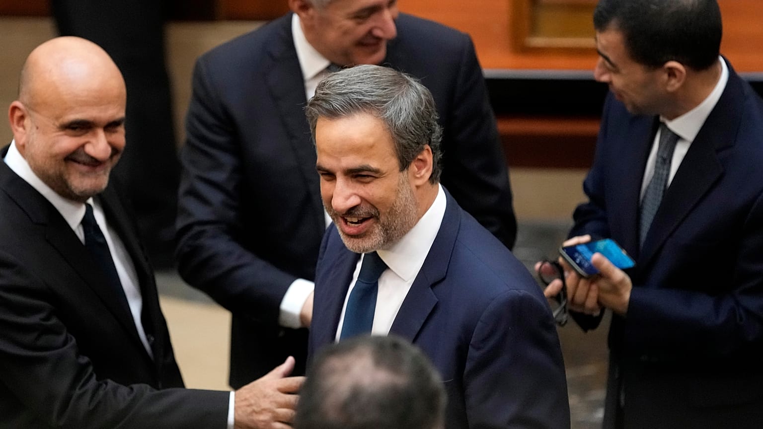 Lübnanlı milletvekili Michel Moawad Beyrut'taki parlamento binasında.
