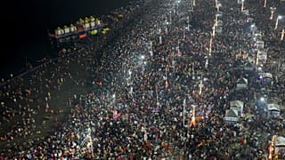 Hindu devotees gather on 29 January, 2025, to take a holy dip at the confluence of the Ganges, the Yamuna and the mythical Saraswati rivers.