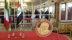 ضُبطت بيد مهربين..إيطاليا تعيد قطعًا أثرية عراقية نادرة عمرها 4 آلاف عام