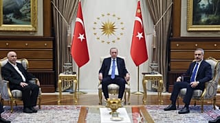 Hamas Şura Meclisi Başkanı Muhammed Derviş (solda), Cumhurbaşkanı Recep Tayyip Erdoğan (ortada), Dışişleri Bakanı Hakan Fidan (sağda), 29 Ocak 2025