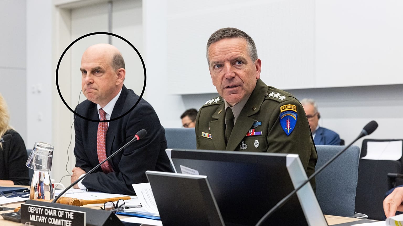 Angus Lapsley a NATO parancsnoki ülésén