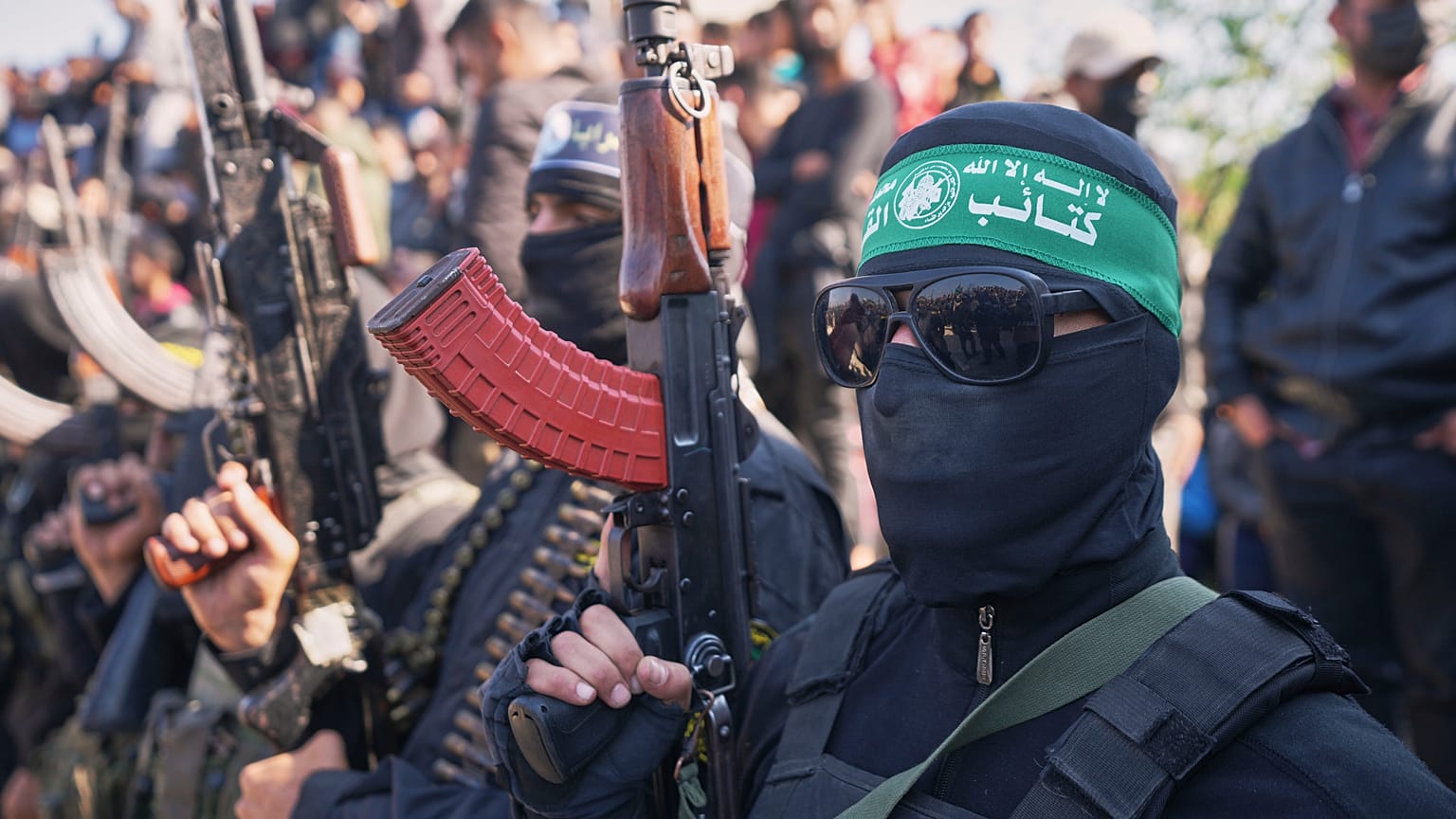 Gazze'nin güneyindeki Han Yunus'ta Hamas ve Filistin İslami Cihat örgütüne mensup askerler görülüyor, 30 Ocak 2025