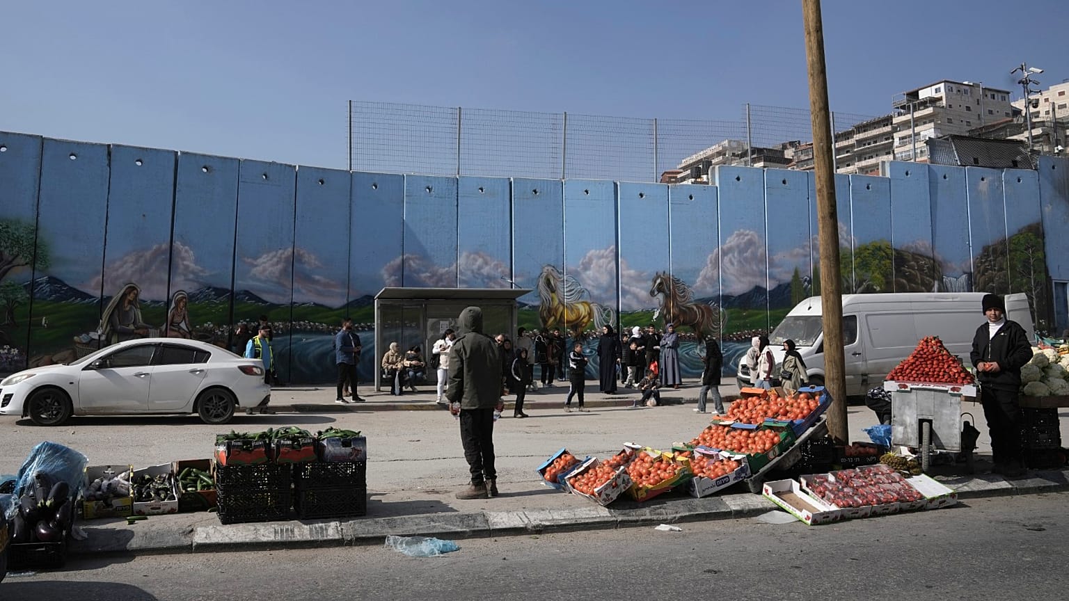 Palestinos en el campo de refugiados de Shuafat en Jerusalén, el lunes 27 de enero de 2025