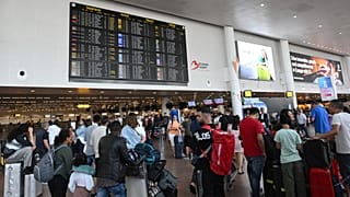 Utasok a brüsszeli repülőtéren egy korábbi, 2024-es leállás idején