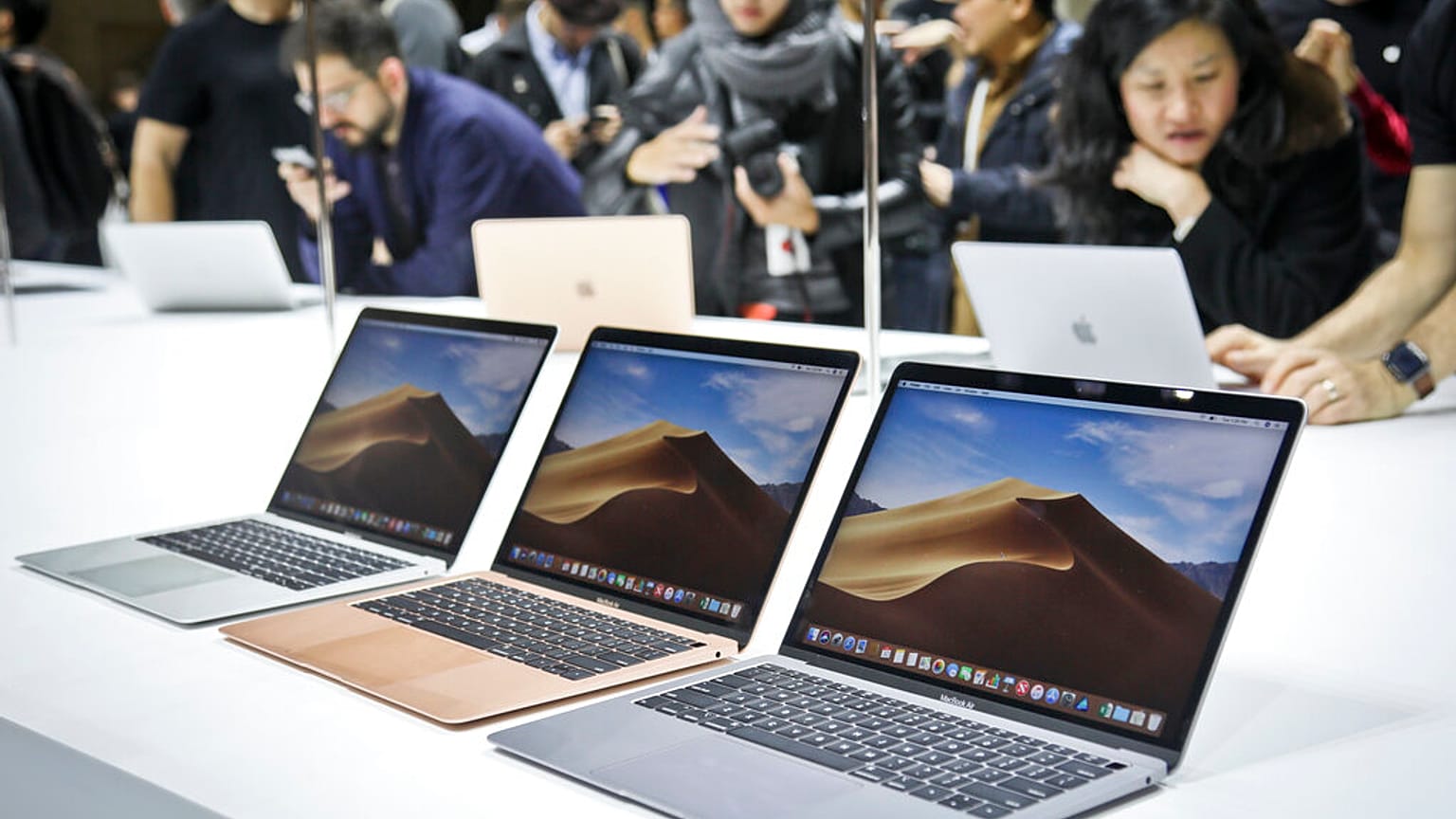 ΑΡΧΕΙΟ - Αγοραστές της Apple