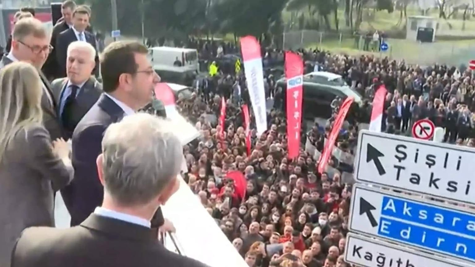 Ekrem İmamoğlu adliye süreci sonrası konuşma yaptı.