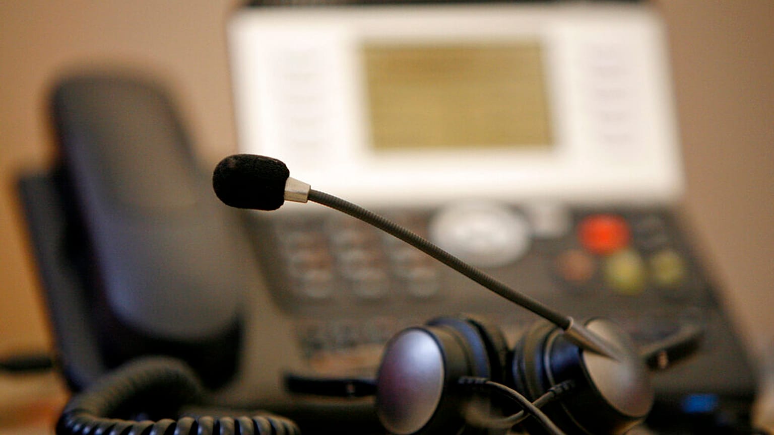 Francja mówi dość oszustom telefonicznym i telemarketerom