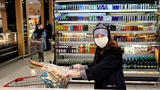 یک فروشگاه مواد غذایی در تهران