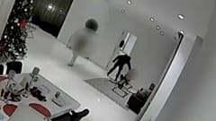 صور من كاميرا المراقبة تظهر عصابة إجرامية متخصصة في السطو على المنازل الفاخرة في إسبانيا