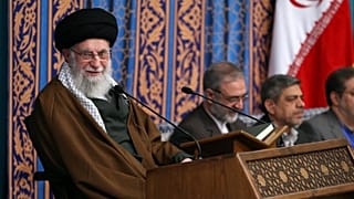 علی خامنه‌ای